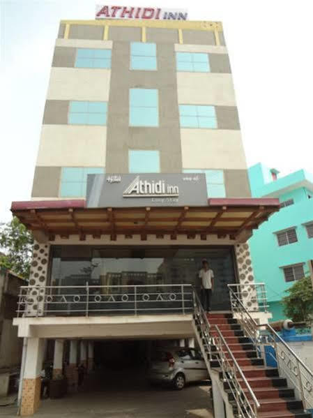 Hotel Athidi Grand Visakhapatnam Bagian luar foto