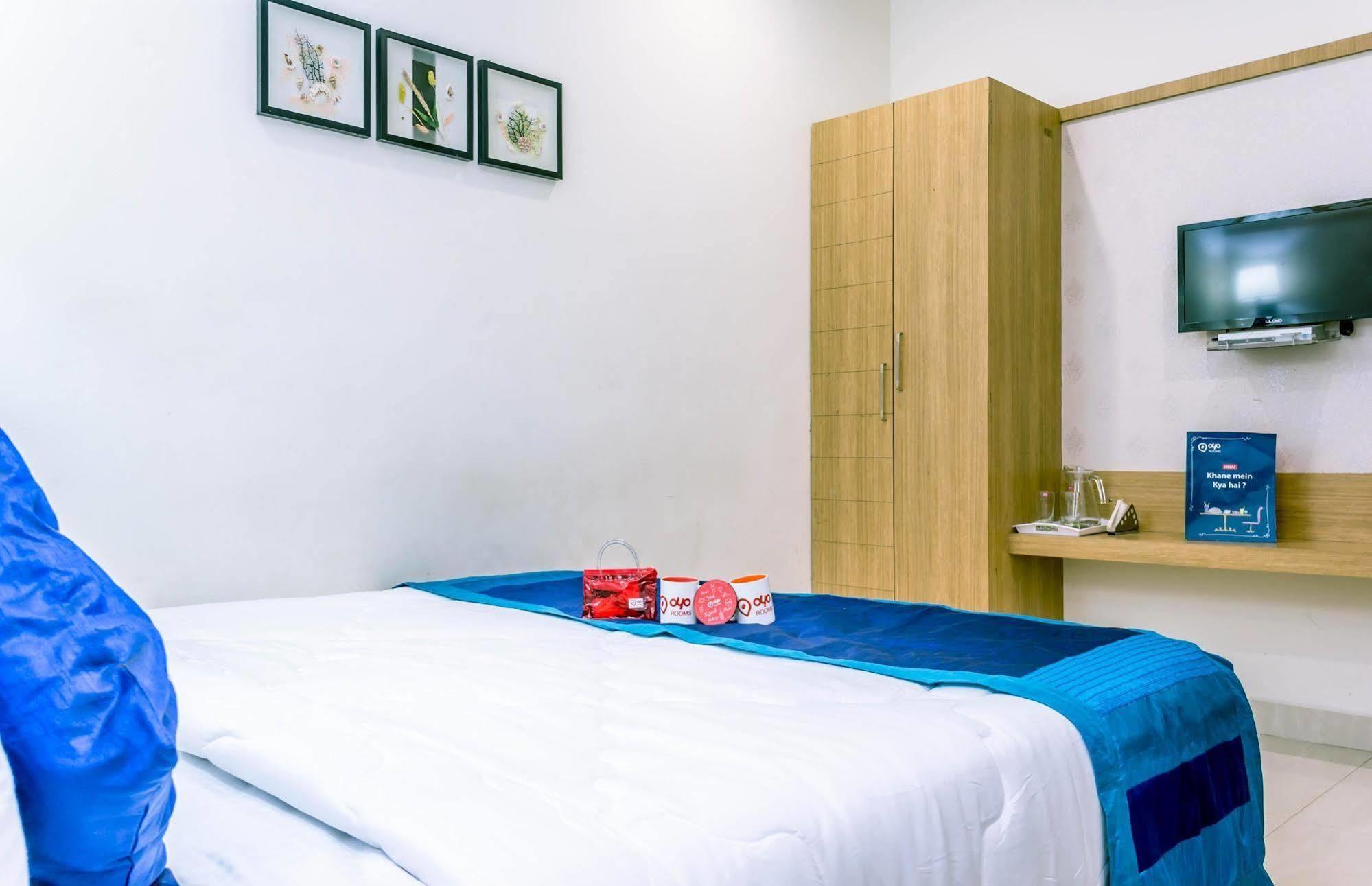 Hotel Athidi Grand Visakhapatnam Bagian luar foto